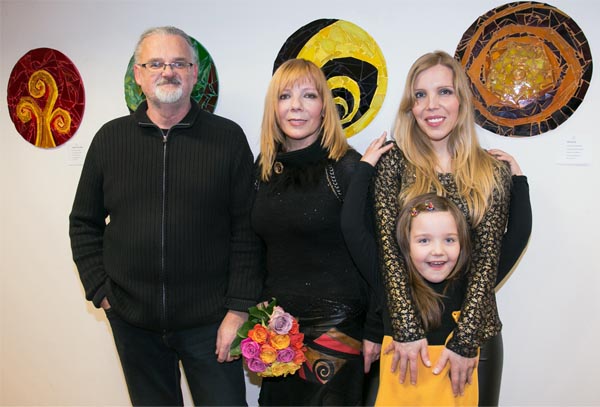 Avtorica z možem, hčerko in vnukinjo